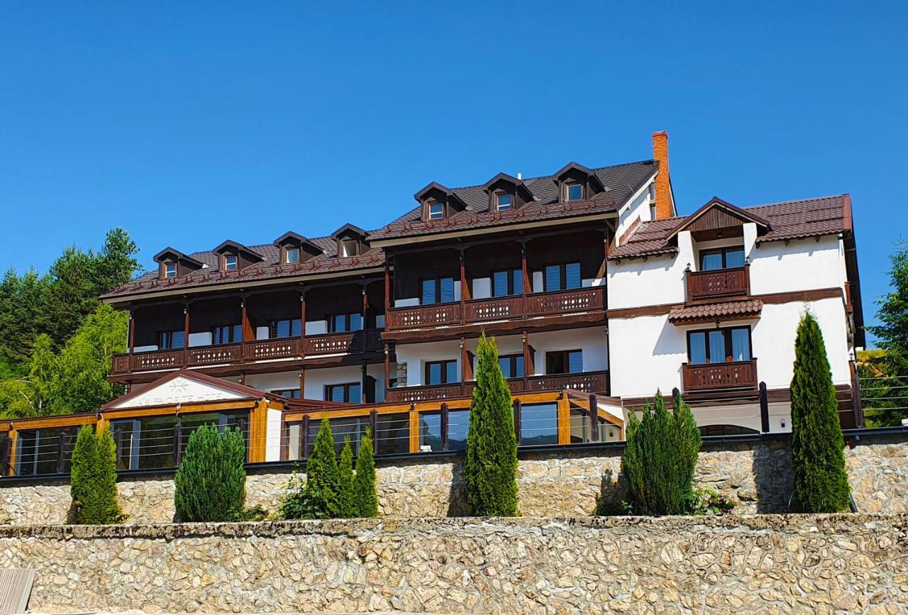 Mia'S Favorite Hotel Mavrovo Bagian luar foto